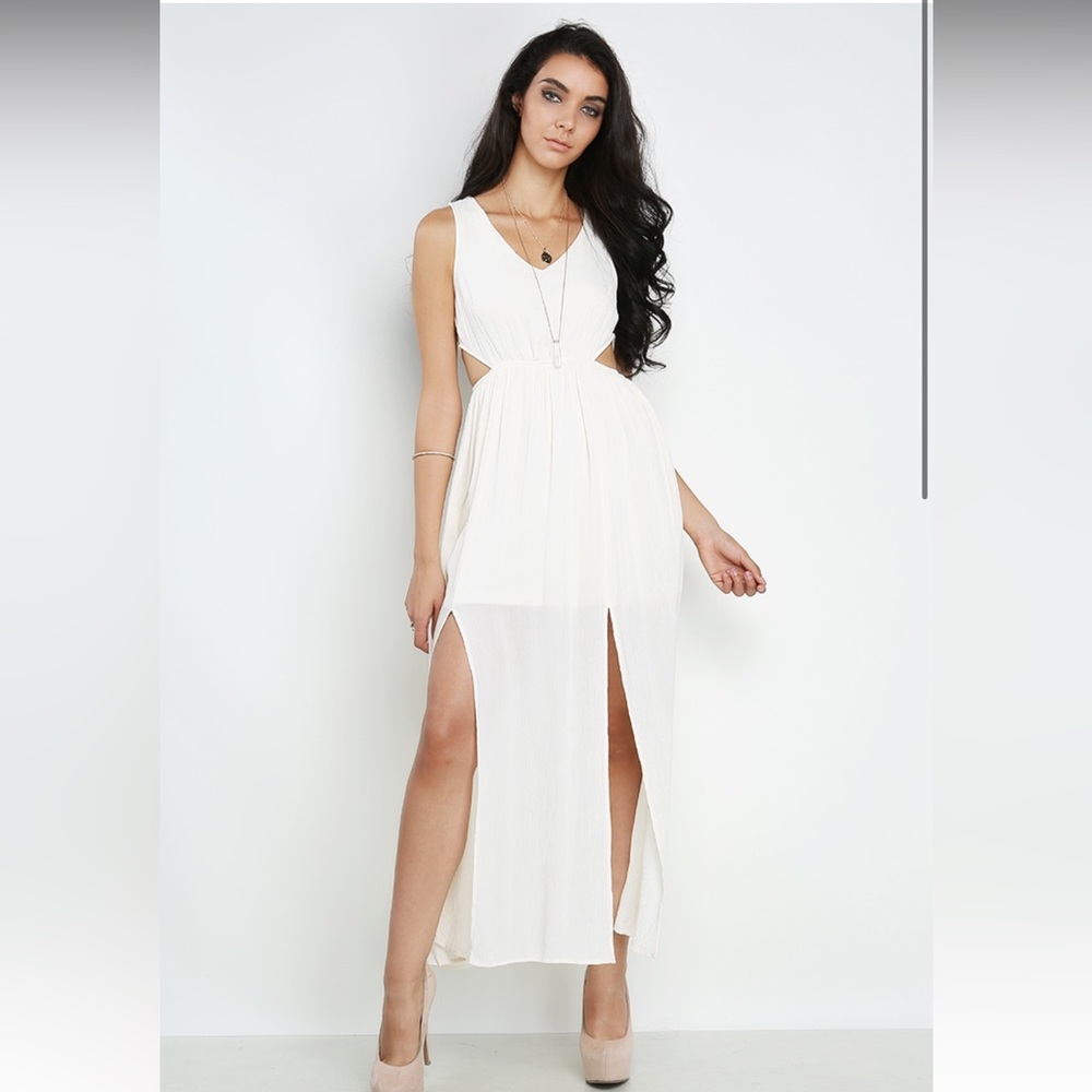 Bisou Bisou White Side Slit Chiffon Maxi Dress